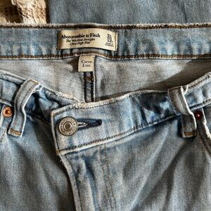 Women’s Abercrombie & Fitch Ultra High Rise 90’s Slim Straight Curve Love Jeans